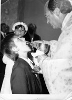 prvé sväté prijímanie s otcom duchovným Baranikom 18.8.1985